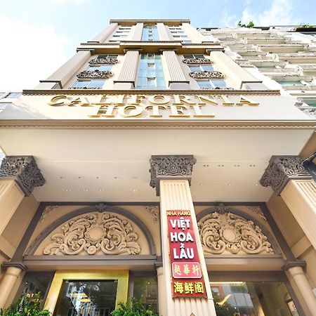 California Saigon Hotel & Rooftop Pool مدينة هوشي منه المظهر الخارجي الصورة