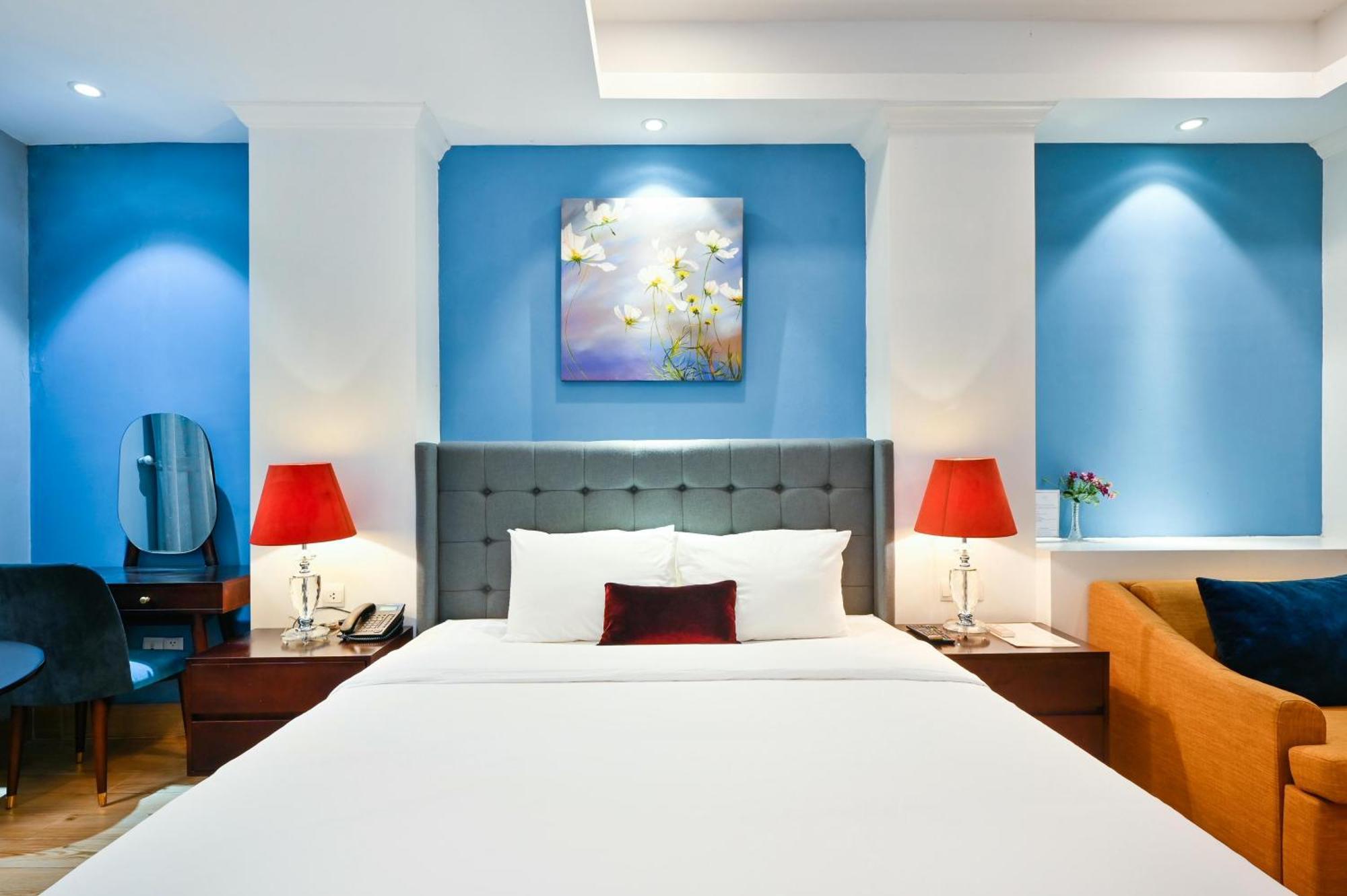 California Saigon Hotel & Rooftop Pool مدينة هوشي منه المظهر الخارجي الصورة