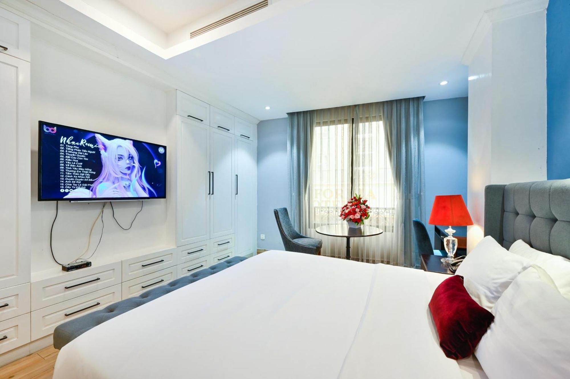 California Saigon Hotel & Rooftop Pool مدينة هوشي منه المظهر الخارجي الصورة
