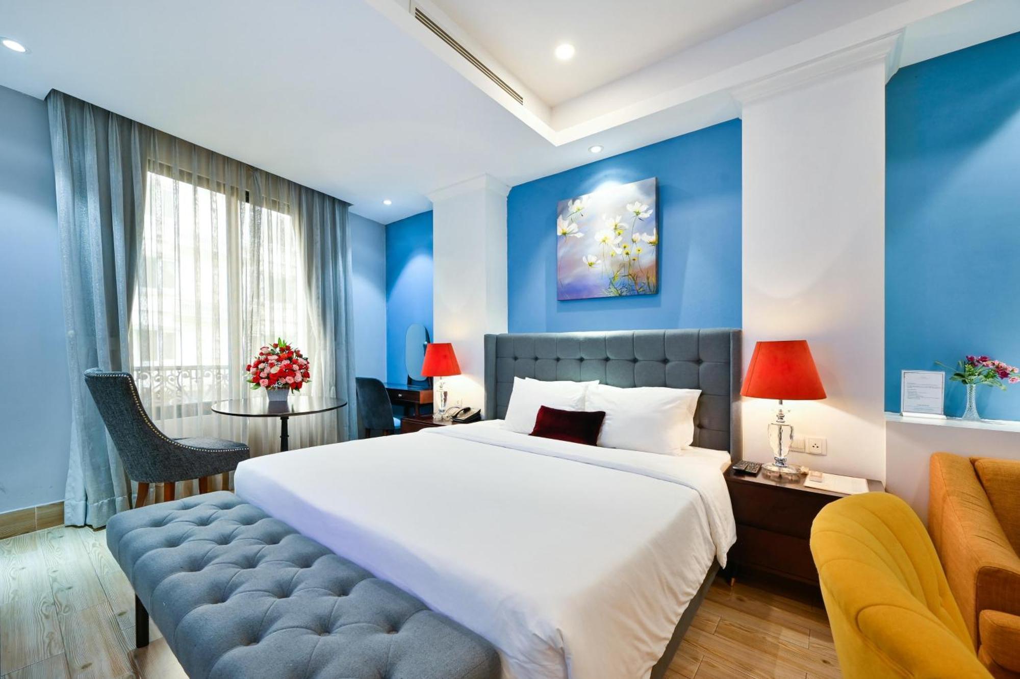 California Saigon Hotel & Rooftop Pool مدينة هوشي منه المظهر الخارجي الصورة