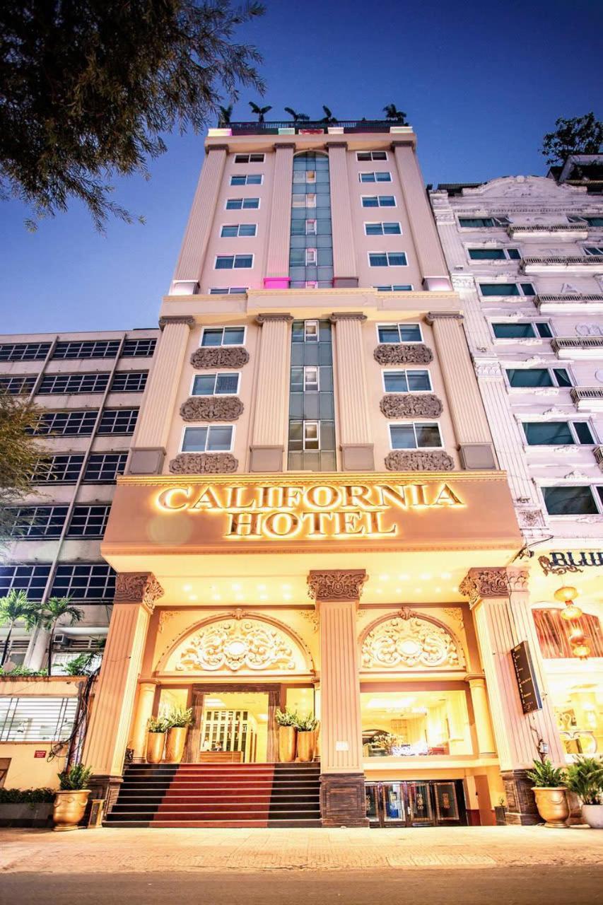 California Saigon Hotel & Rooftop Pool مدينة هوشي منه المظهر الخارجي الصورة