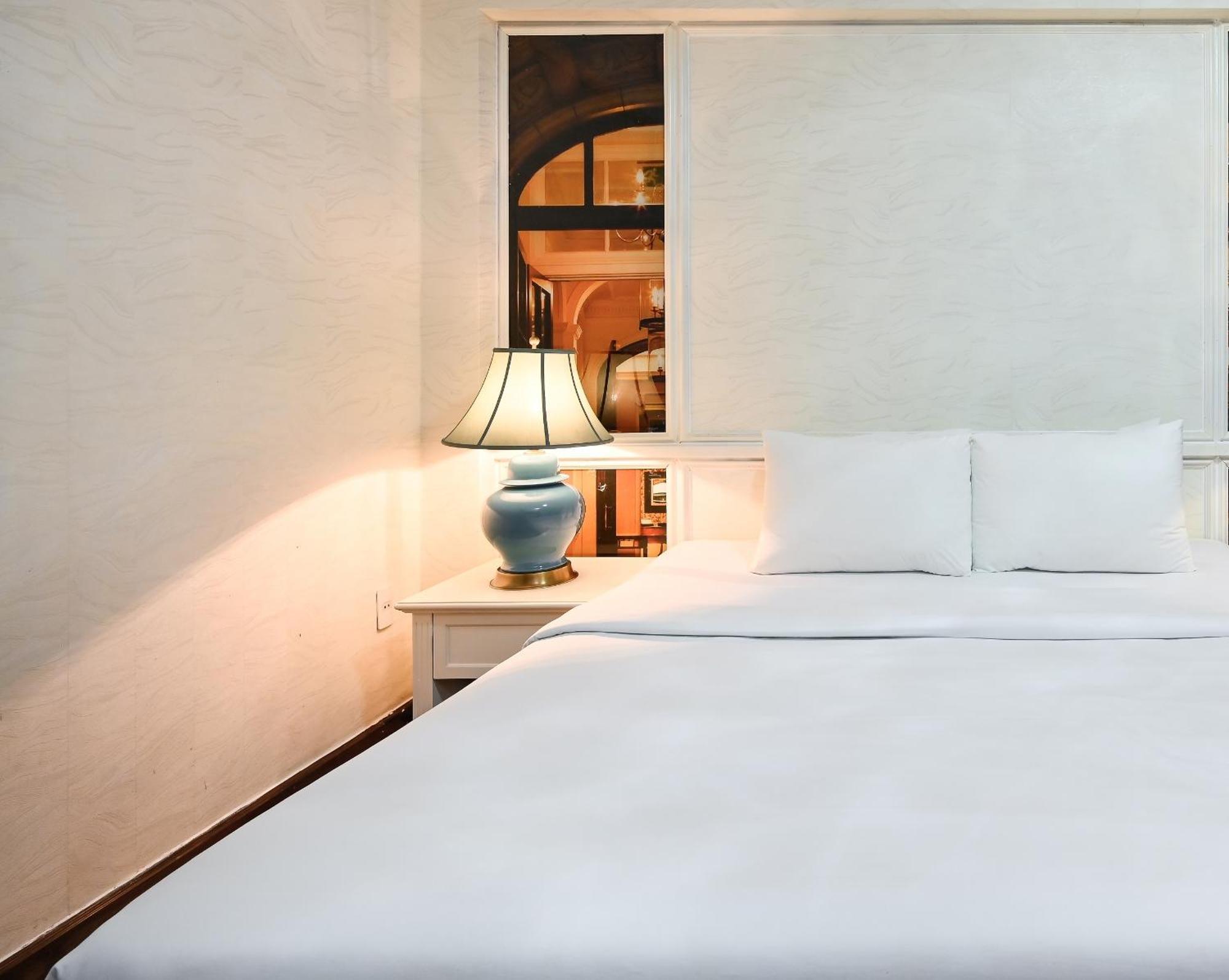 California Saigon Hotel & Rooftop Pool مدينة هوشي منه الغرفة الصورة